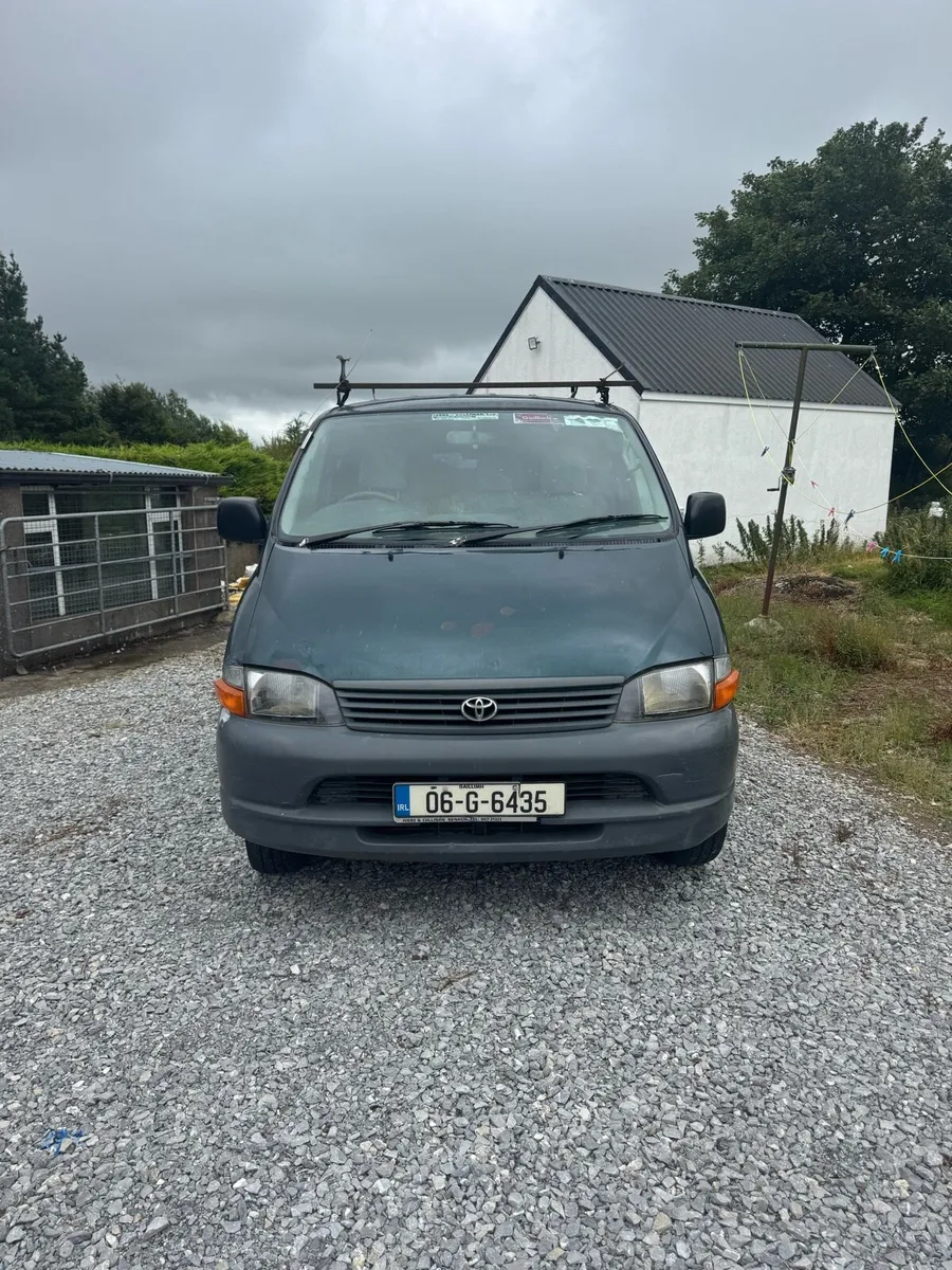 Toyota Hiace - Image 2