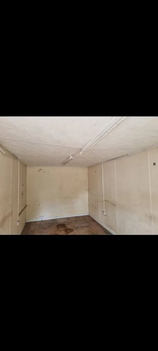 20 x 10 container - Image 2