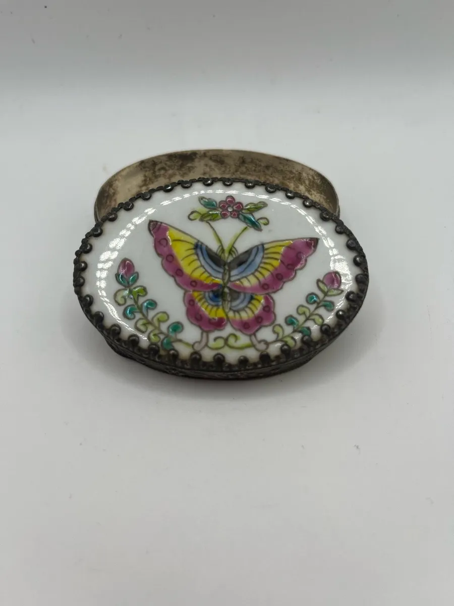 Antique Chinese Pill Box - Image 2