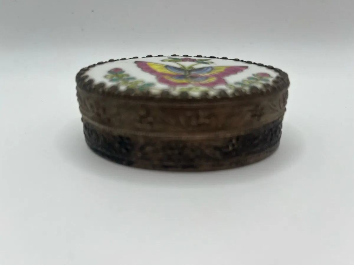 Antique Chinese Pill Box - Image 3