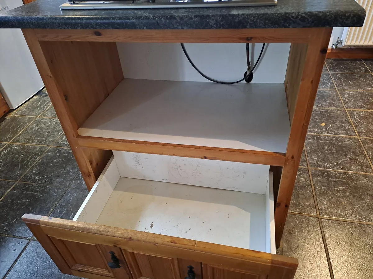 Kitchen island - Image 4