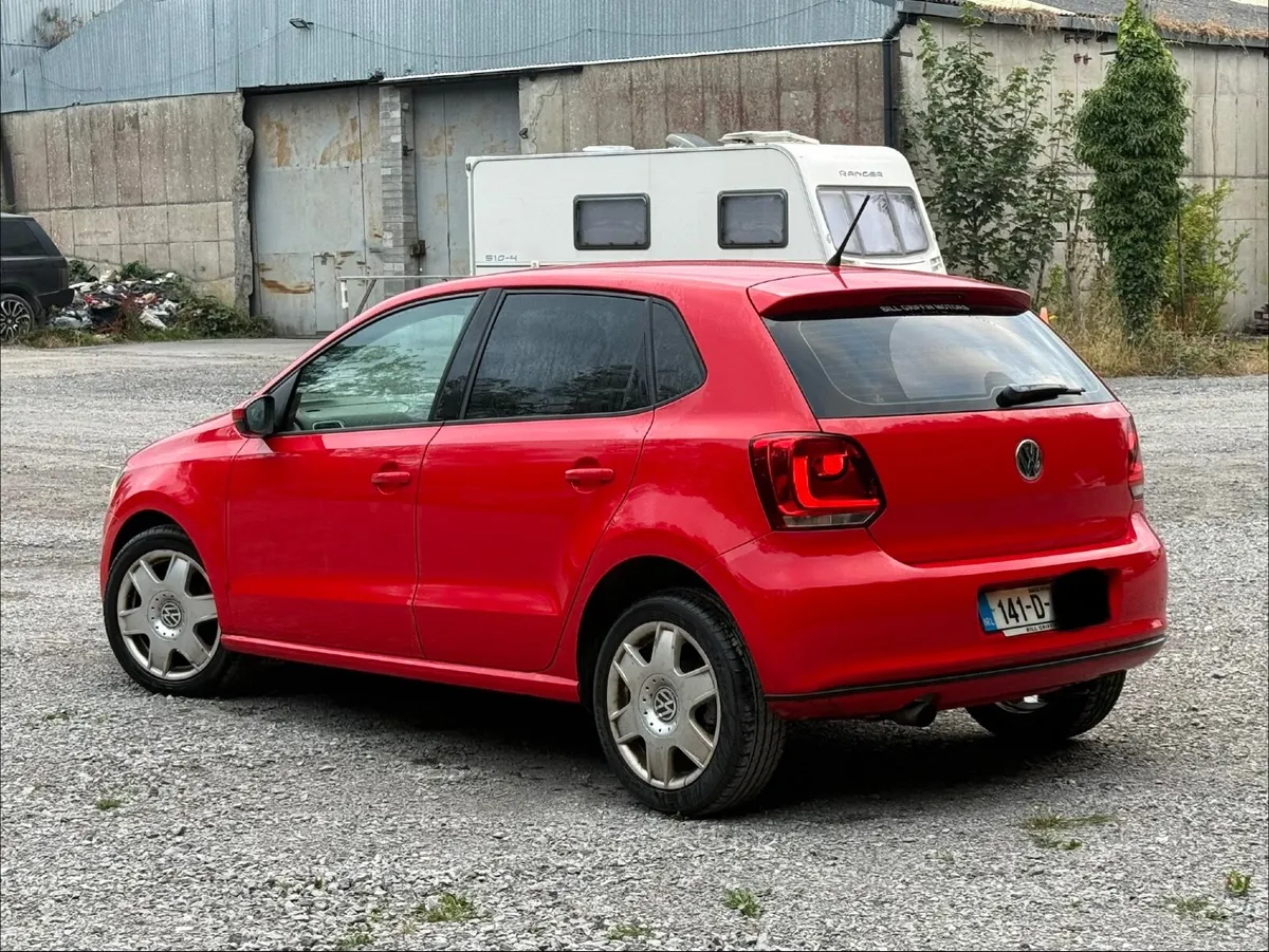2014 Volkswagen polo/automatic 104t.km - Image 2
