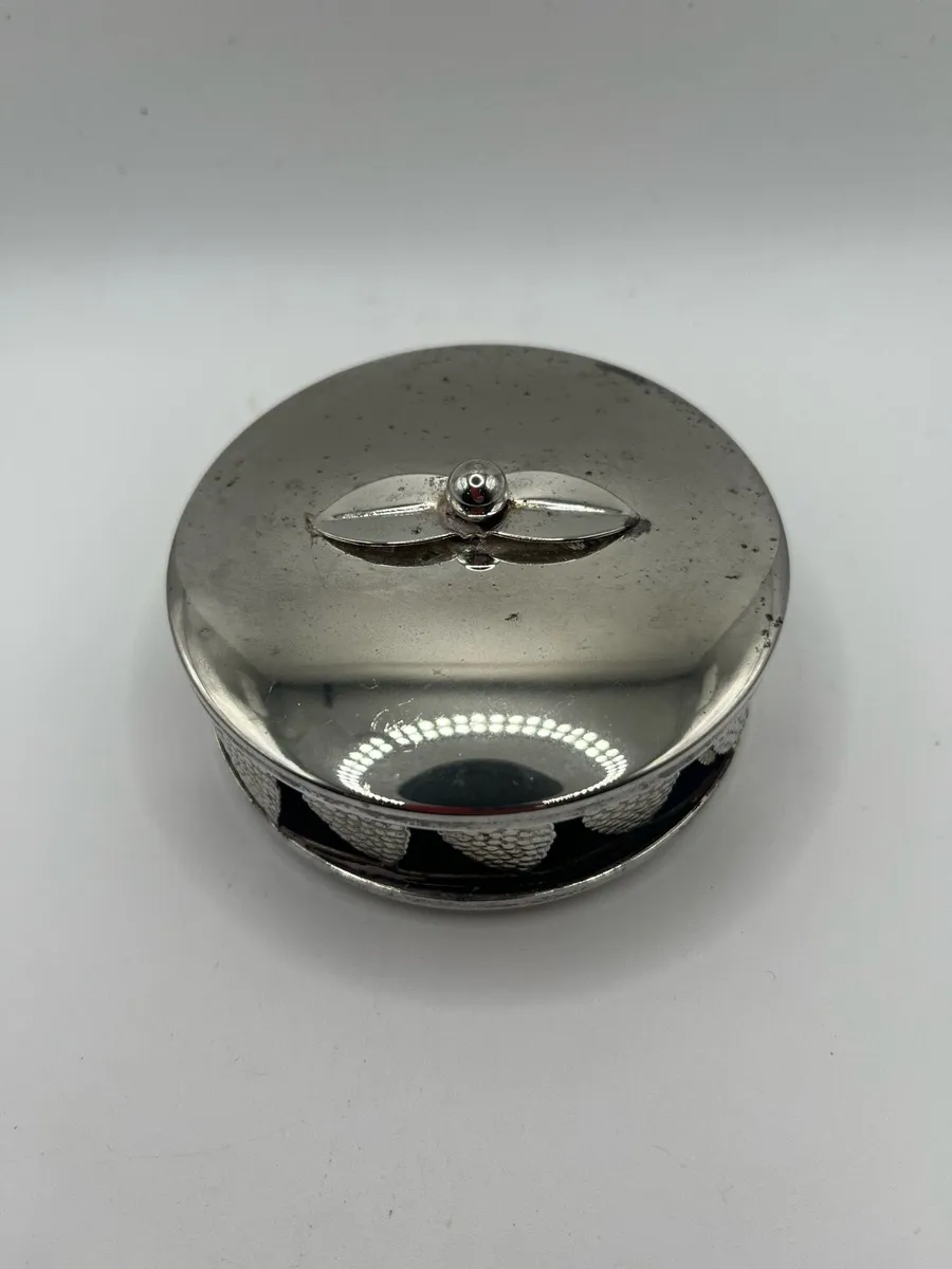 Antique trinket box - Image 2