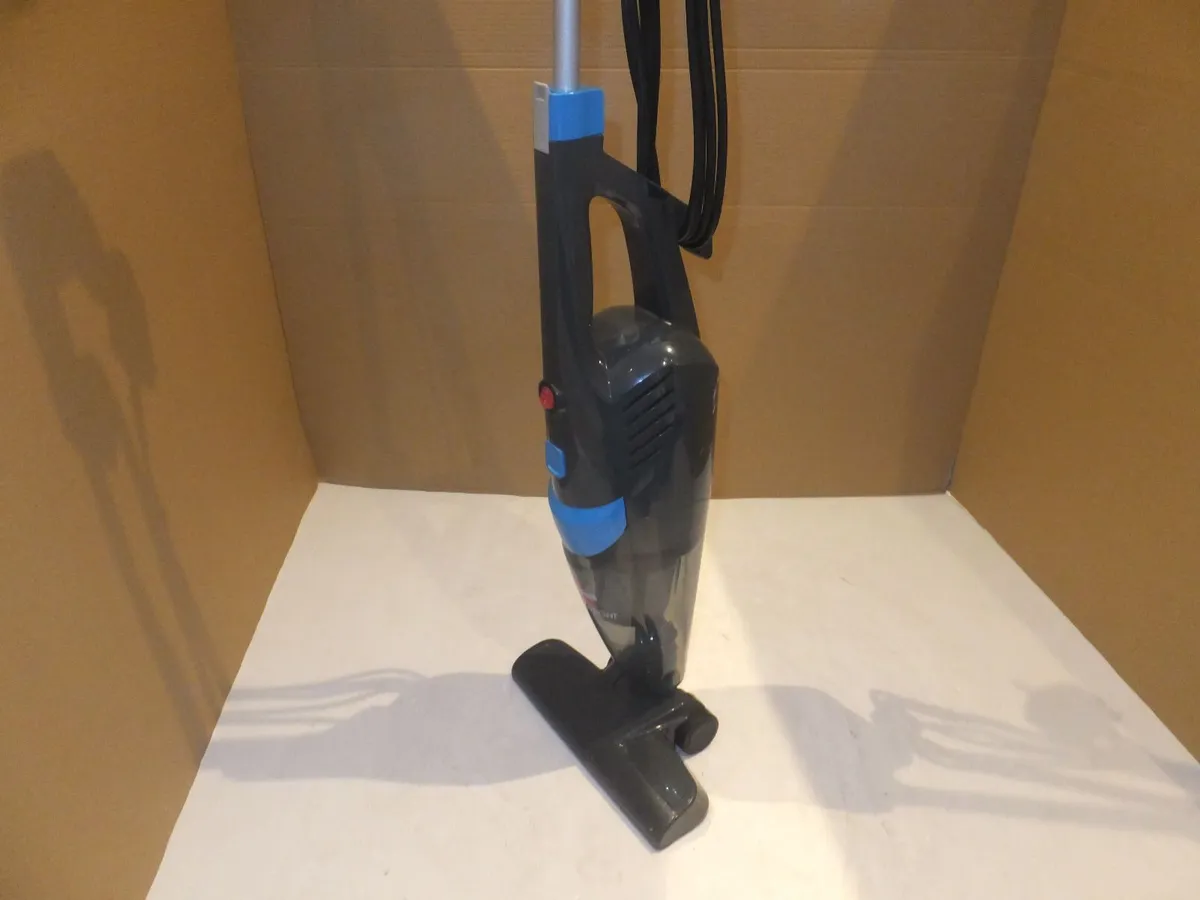 Bissell vacuum cleaner. - Image 4