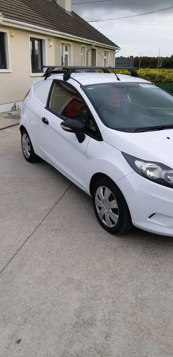 Ford Fiesta Van - Image 3