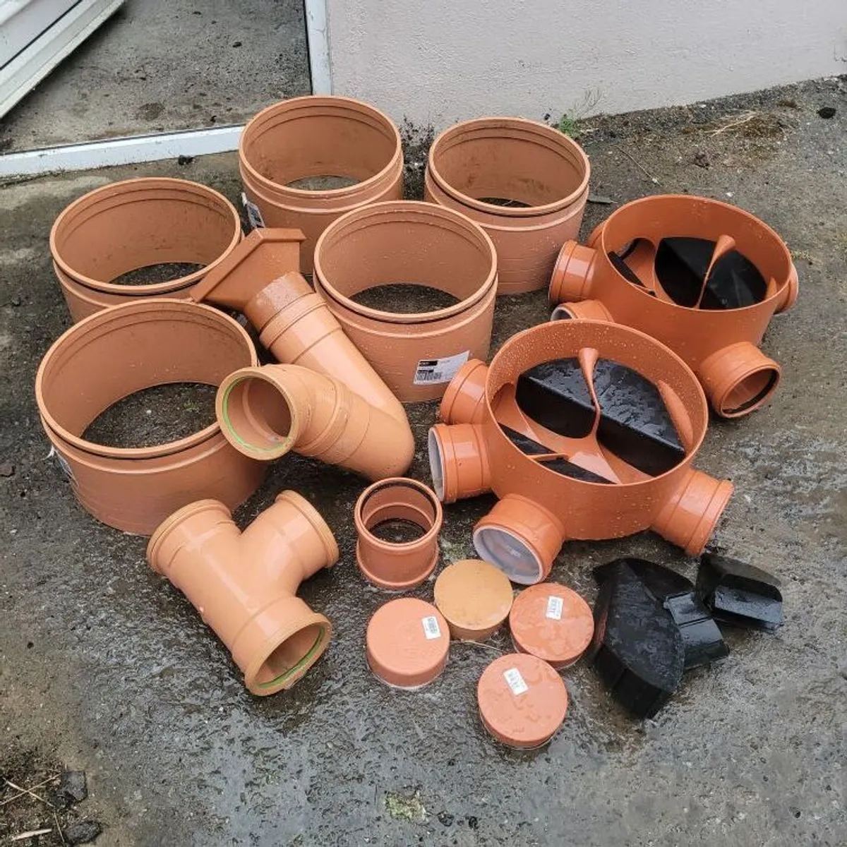 Pipe fittings AJ and Risers - Image 1