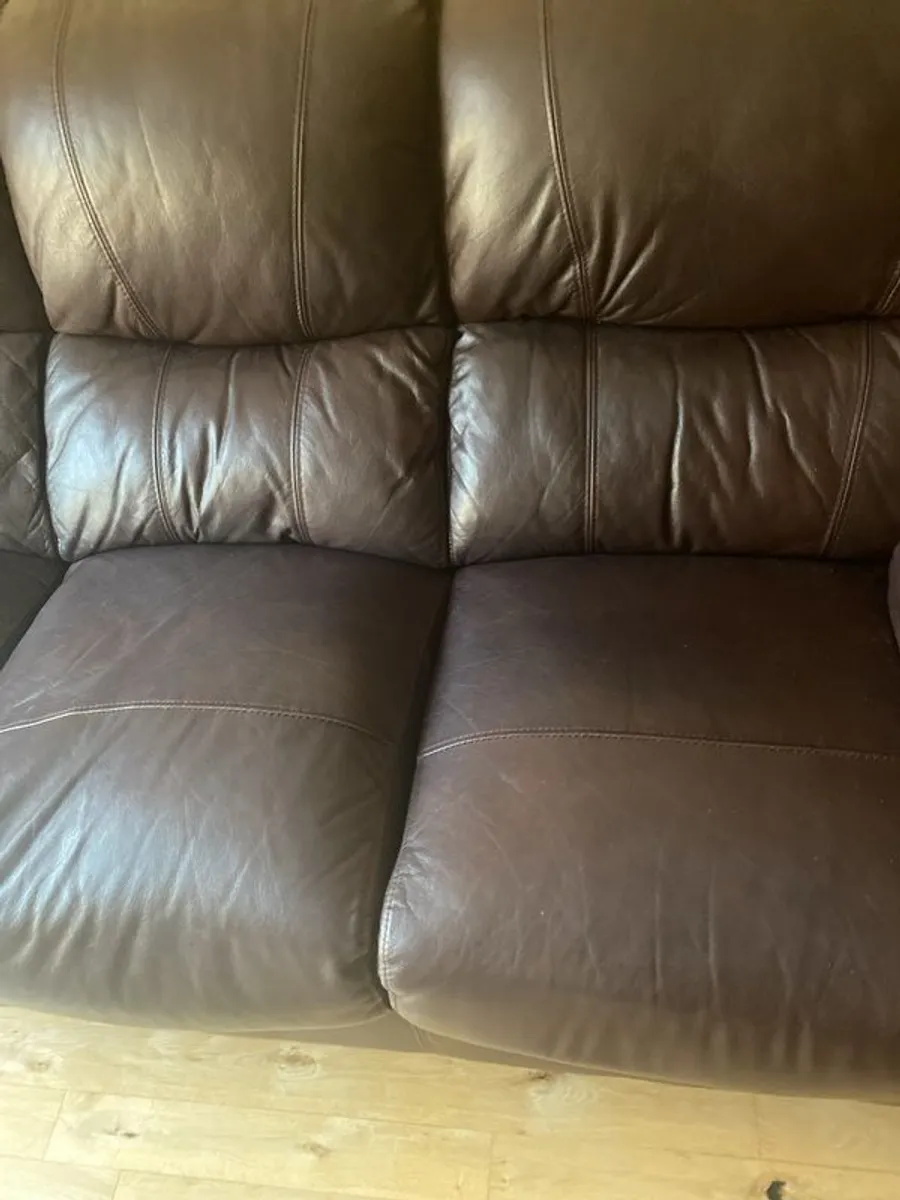 Brown leather sofa - Image 1