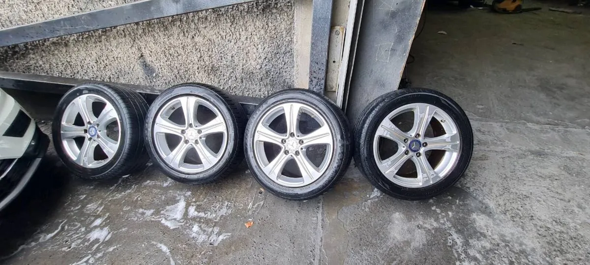 18 Mercedes alloys - Image 2
