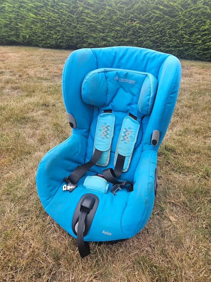 MaxiCosi Baby Car Seat - Swivel - Image 1