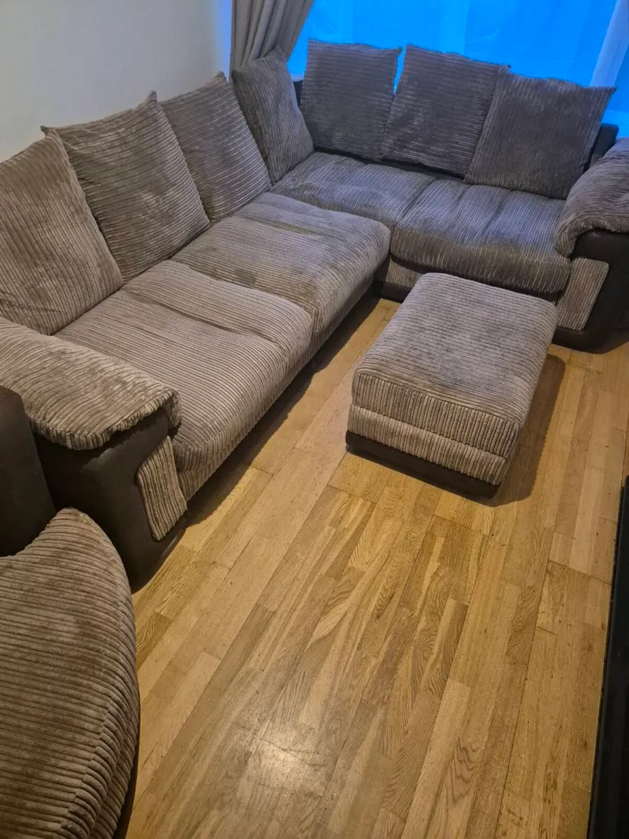 very comfortable sofa - Image 3