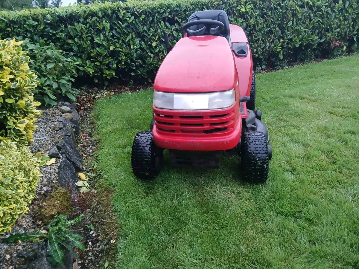 22Hp Ride on lawnmower - Image 3
