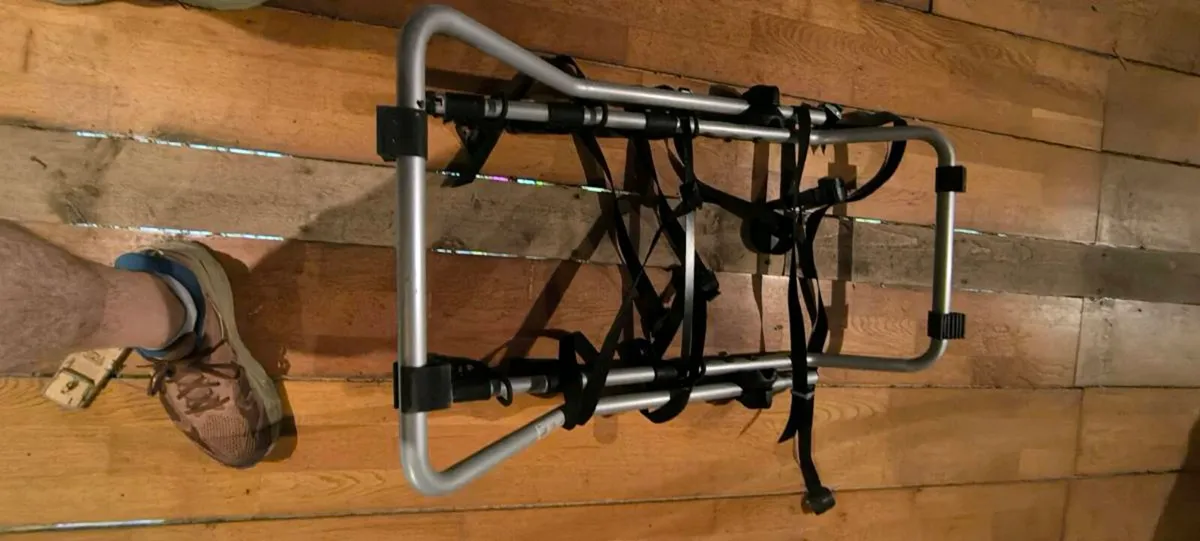 Thule freeway car  bike rack - Image 2