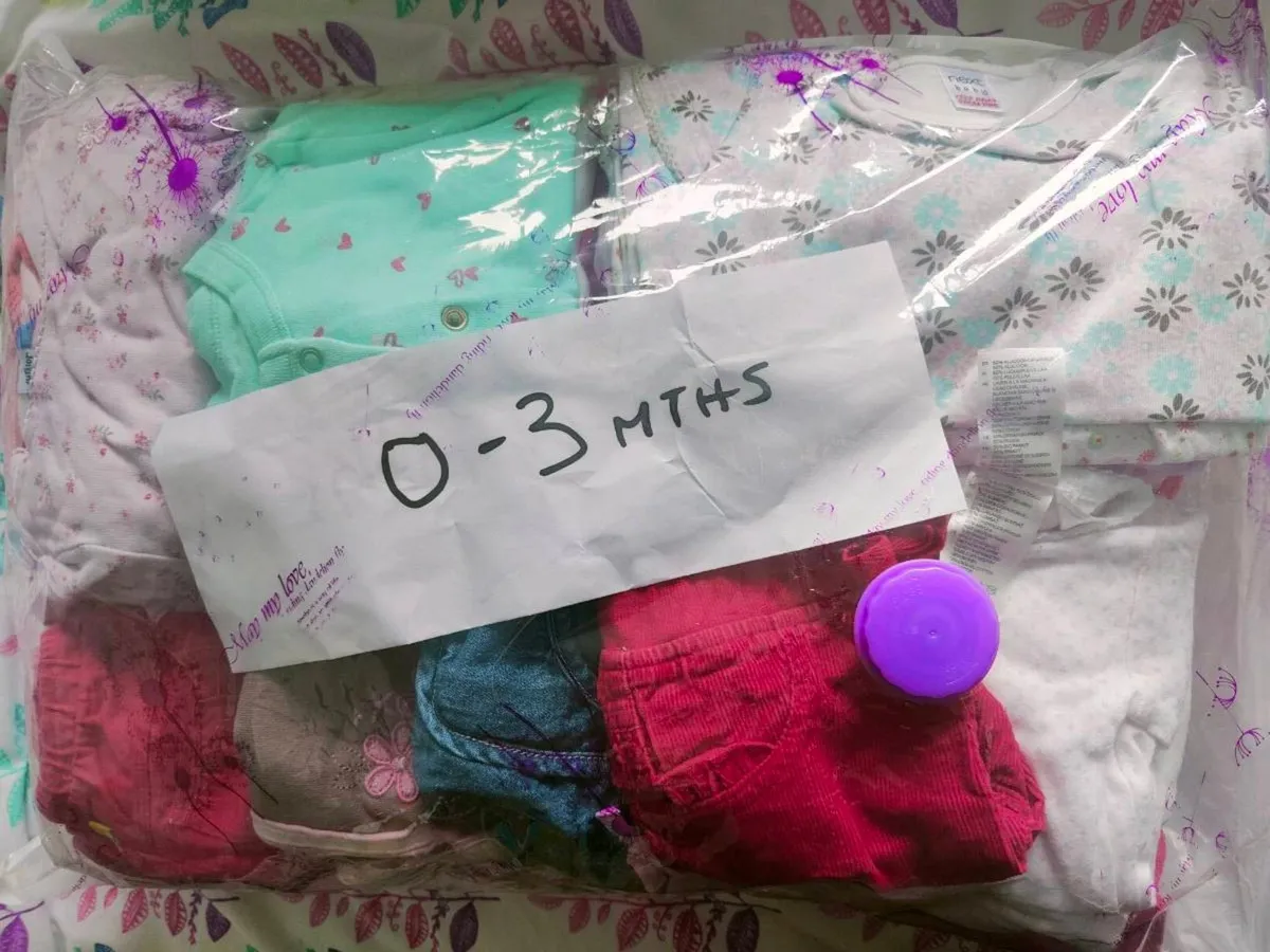 Baby clothes (girl) 0-3mths - Image 1