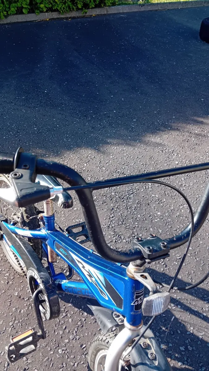 Boys bike - Image 4