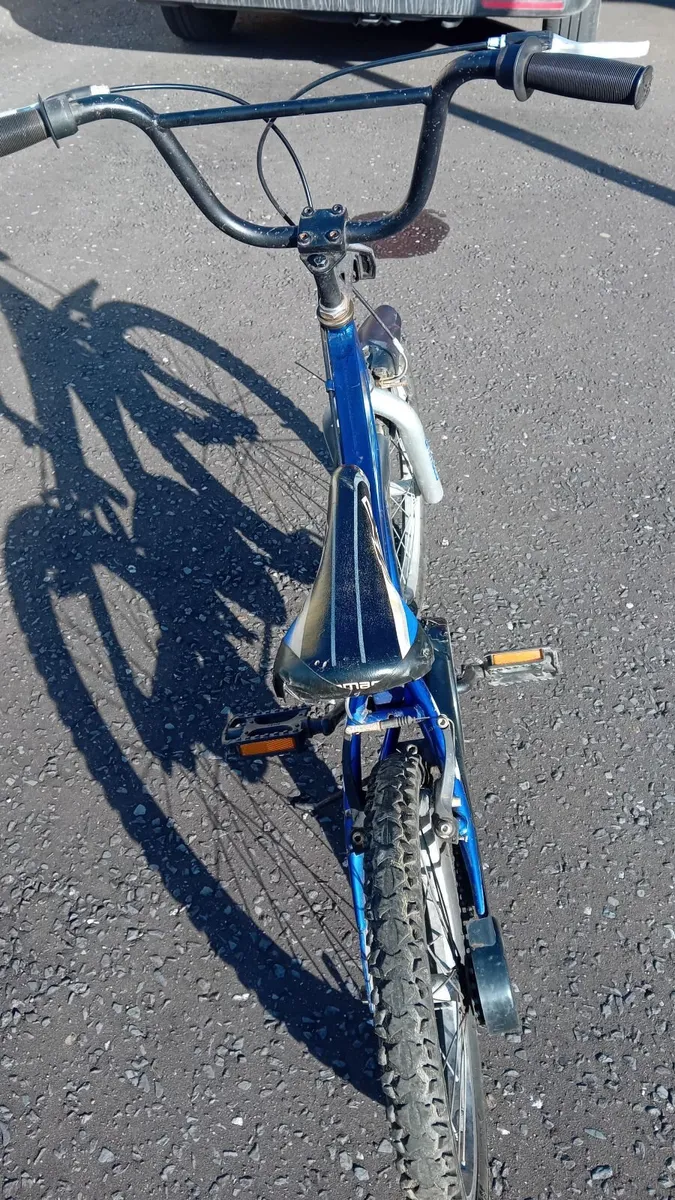 Boys bike - Image 3