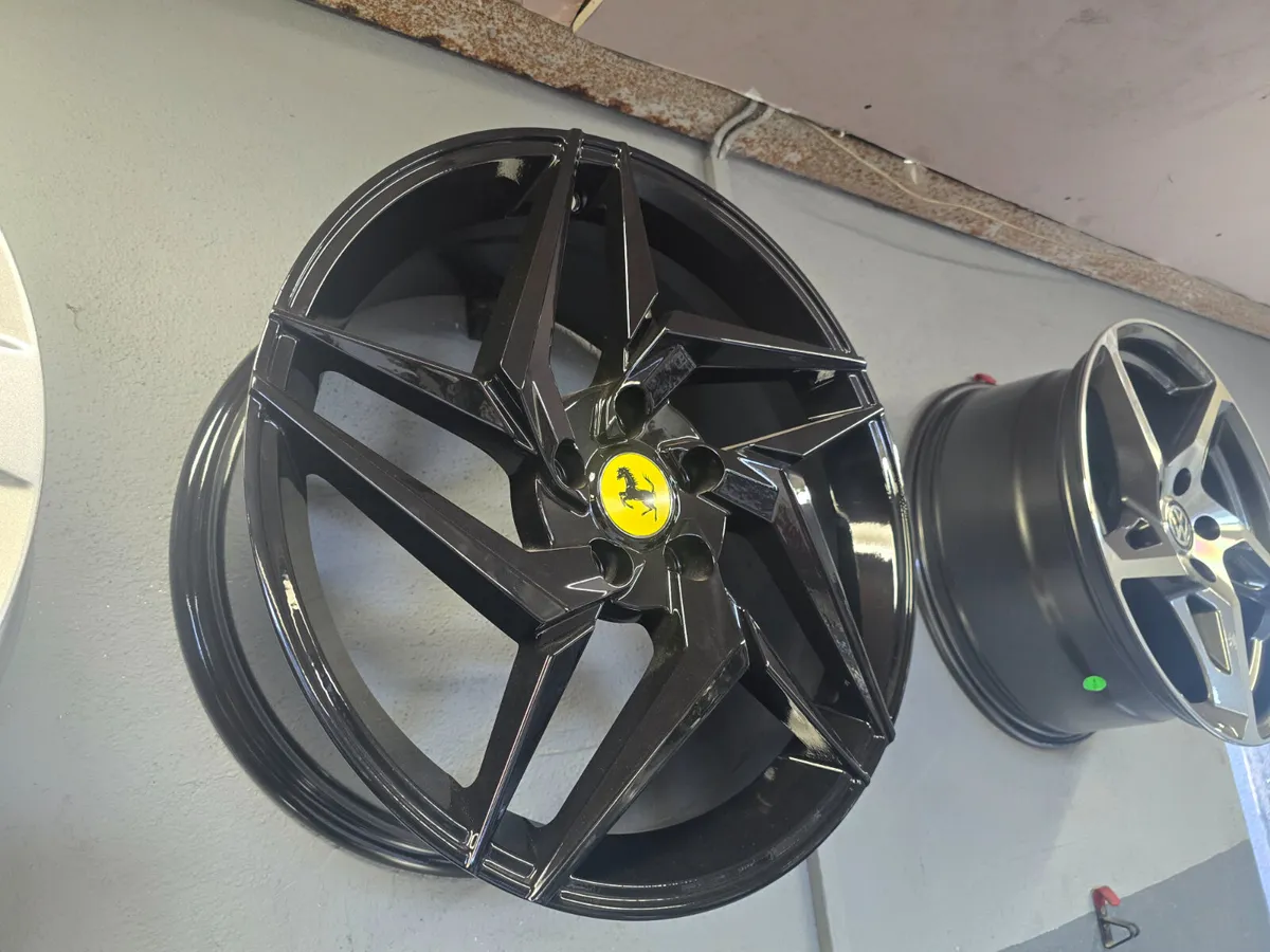 **Special** 18" Ferrari 488 Style