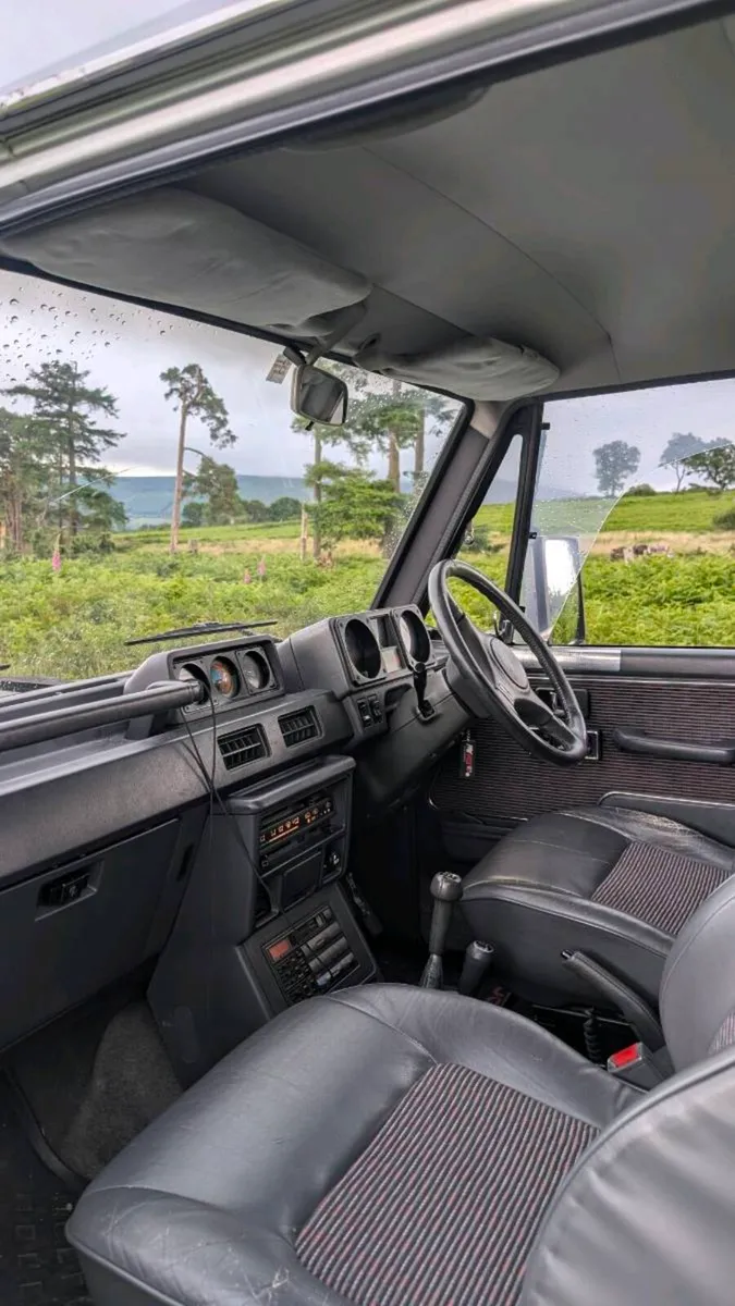 1990 Mitsubishi Pajero Exceed - Image 4