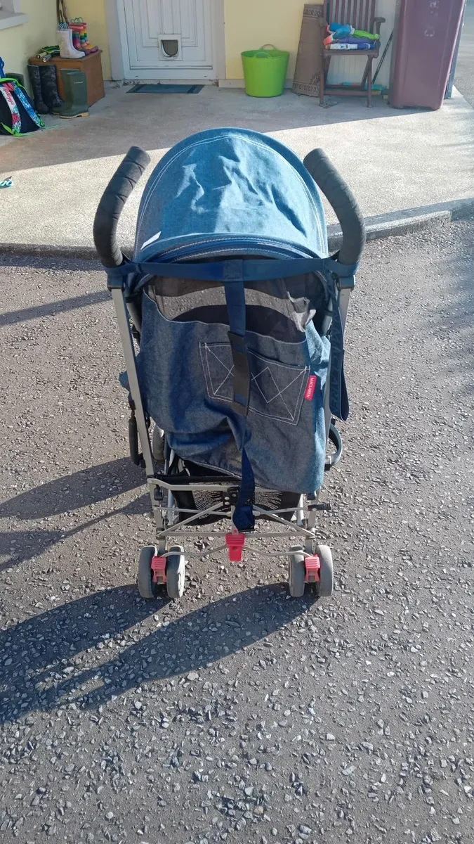 Maclaren stroller - Image 4