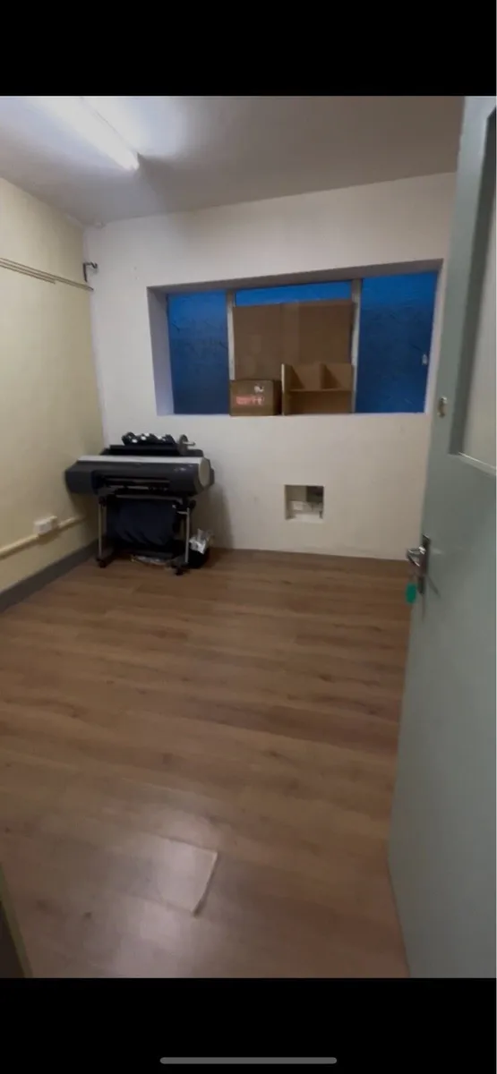 Office room to rent d11 - Image 1