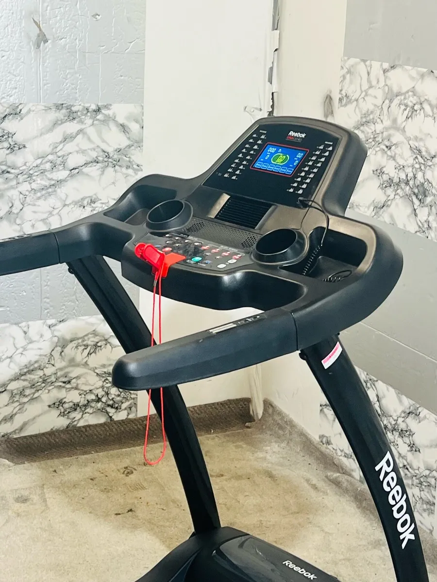 LARGE REEBOK MOTORISED INCLINE TREADMILL - Image 2