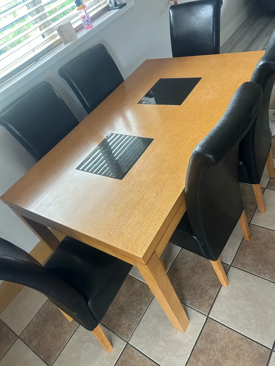 Table and 6 chairs