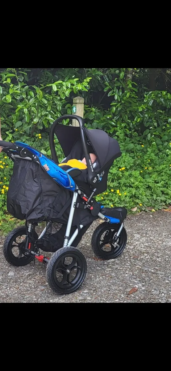 Pram - Image 1