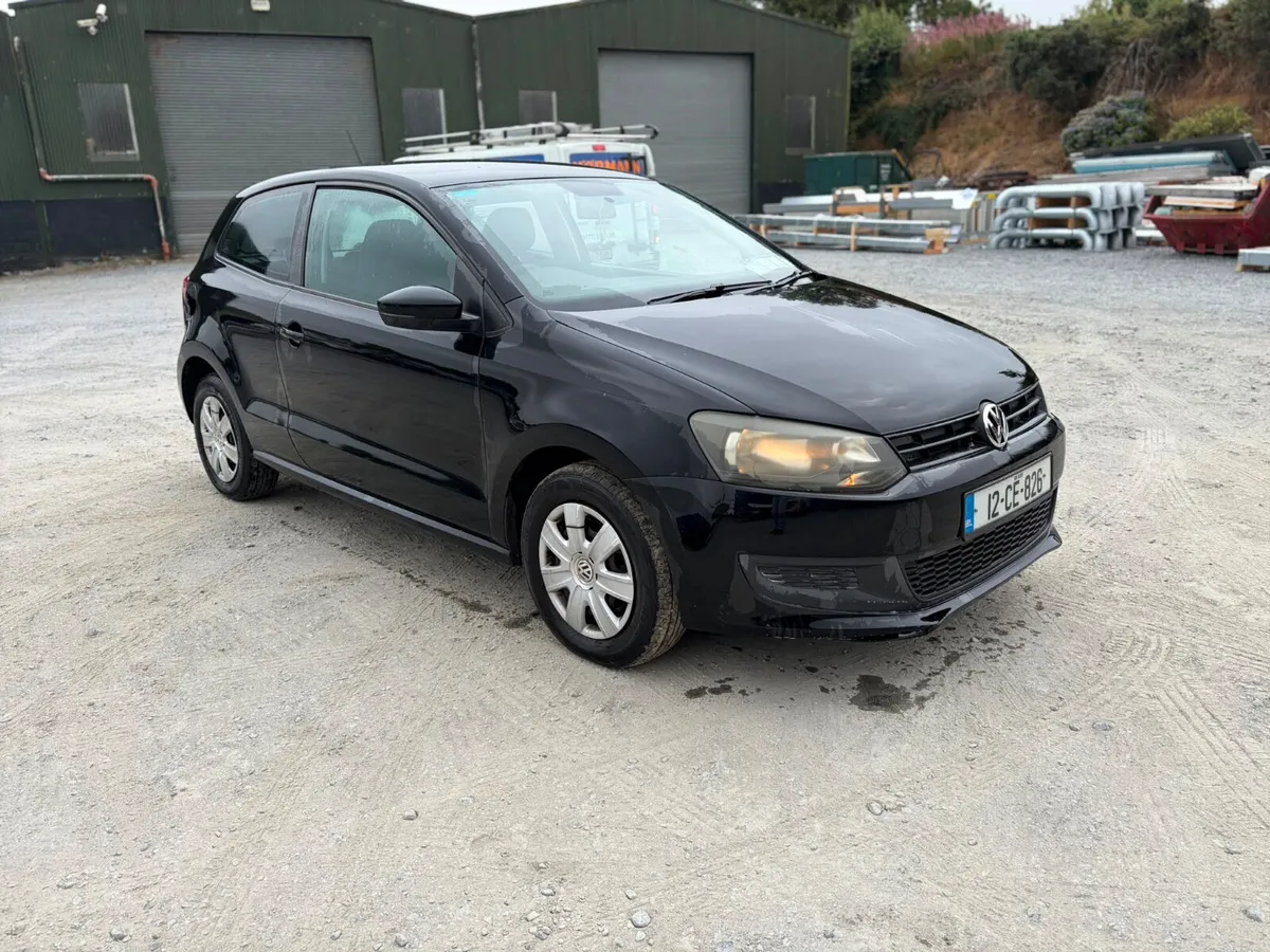 2012  Volkswagen polo 1.2 petrol - Image 2