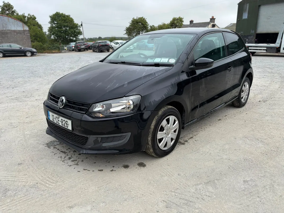 2012  Volkswagen polo 1.2 petrol - Image 1