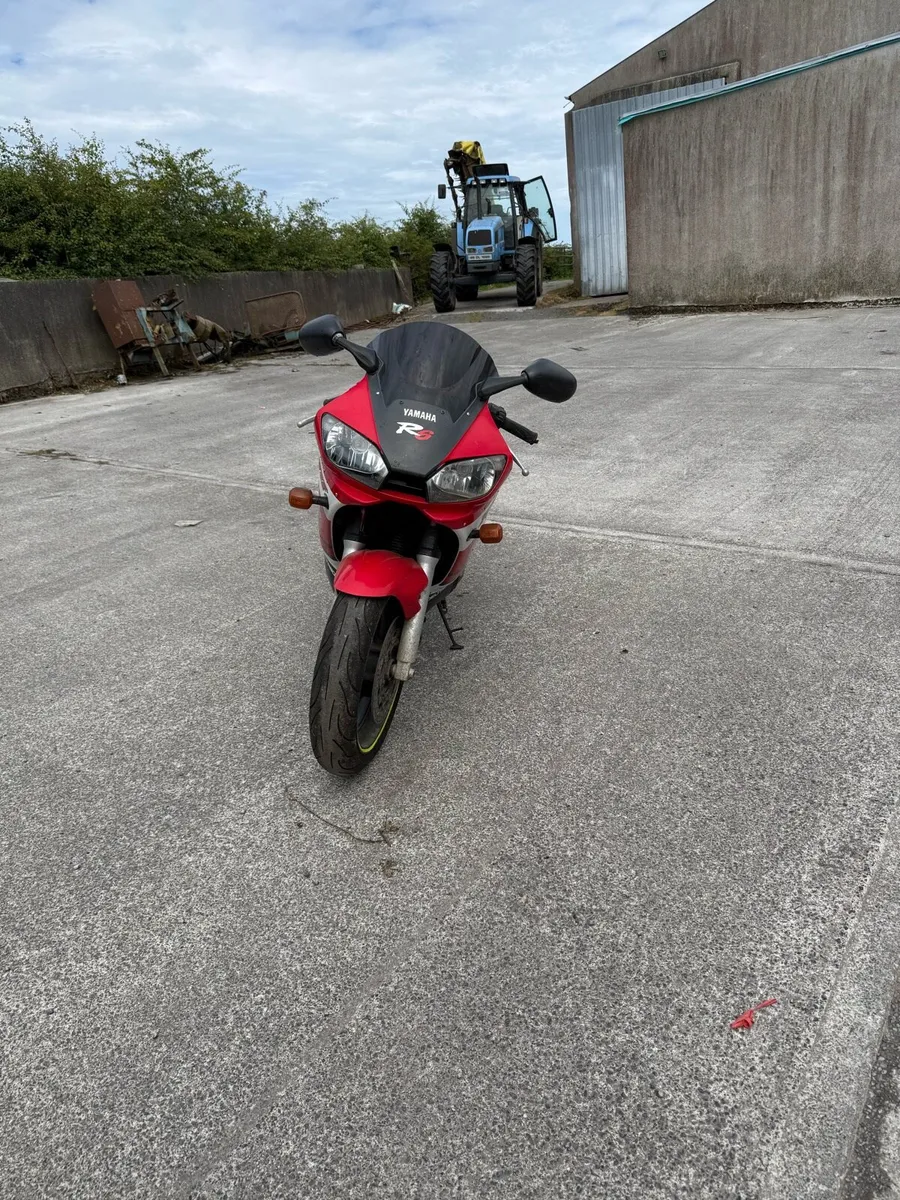 Yamaha r6 - Image 2