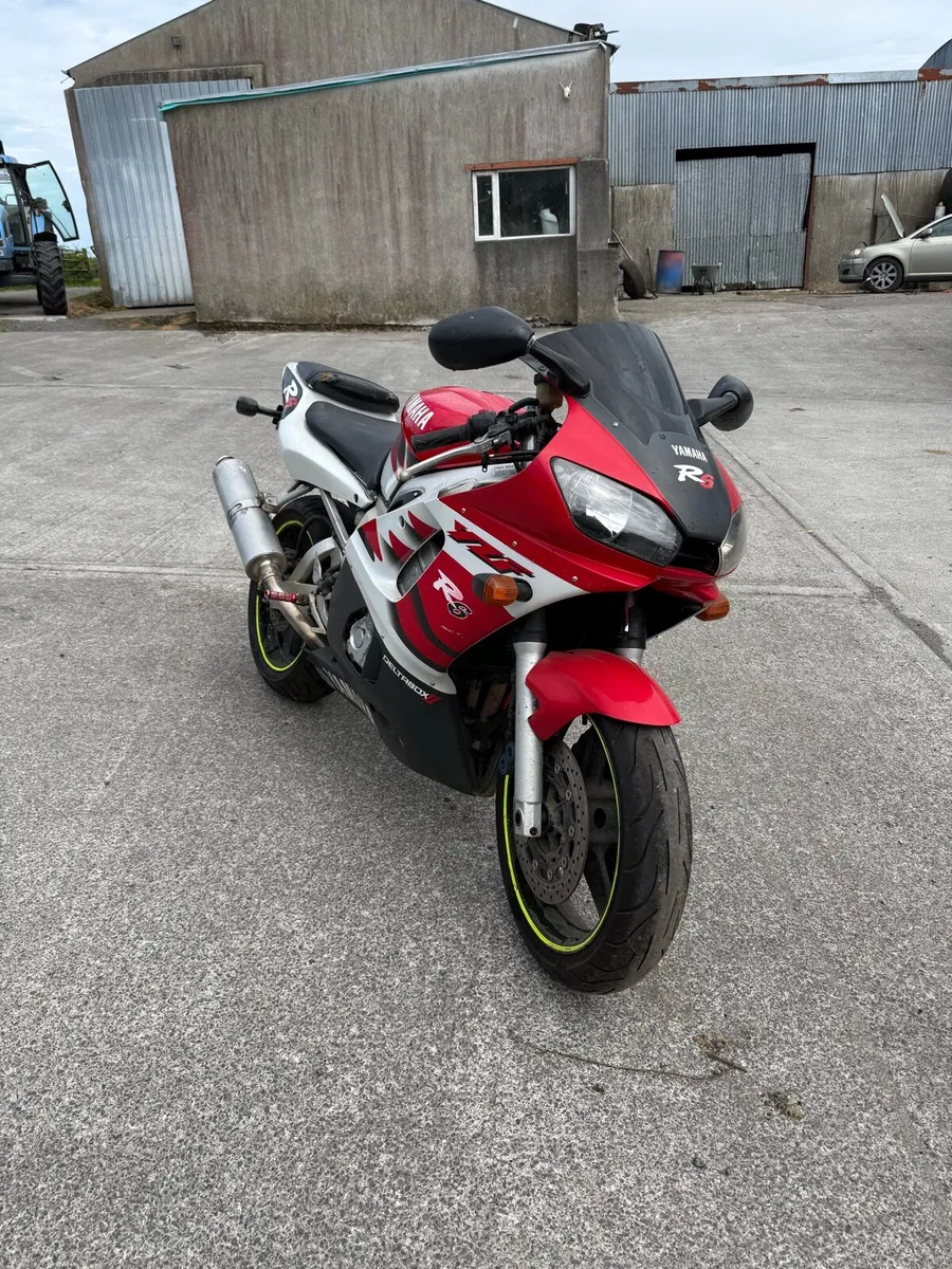 Yamaha r6 - Image 1
