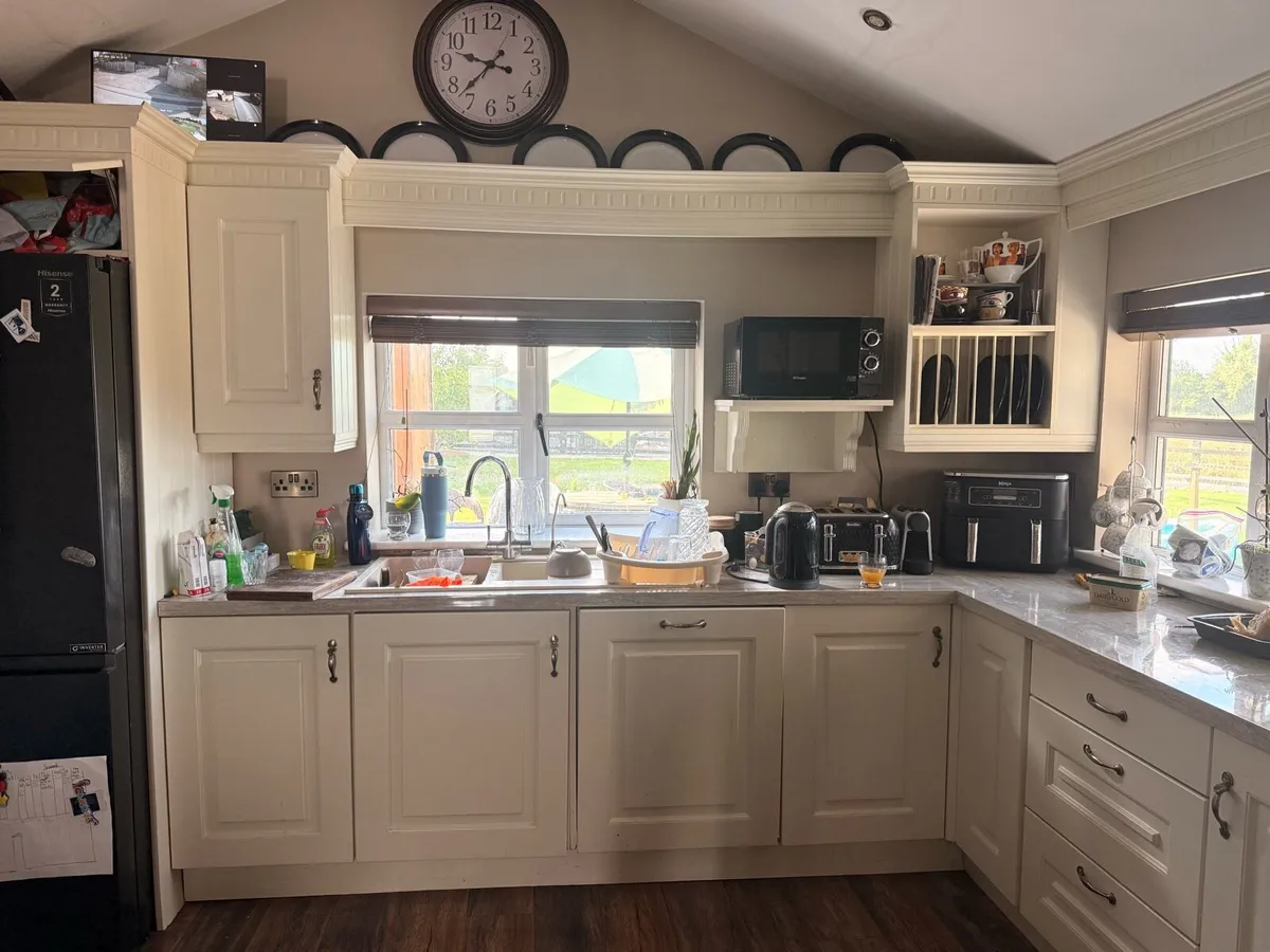 Cream kitchen for quick sale - Image 1