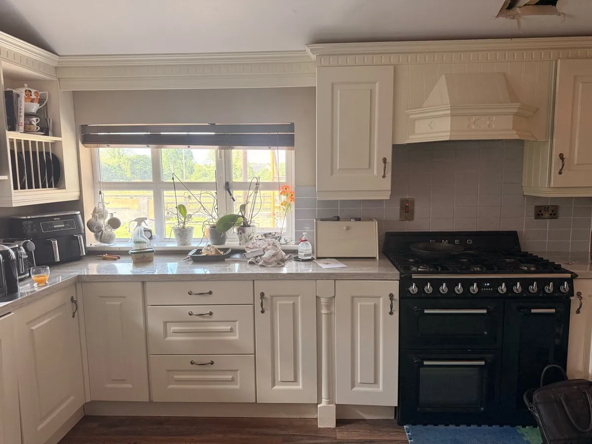 Cream kitchen for quick sale - Image 2