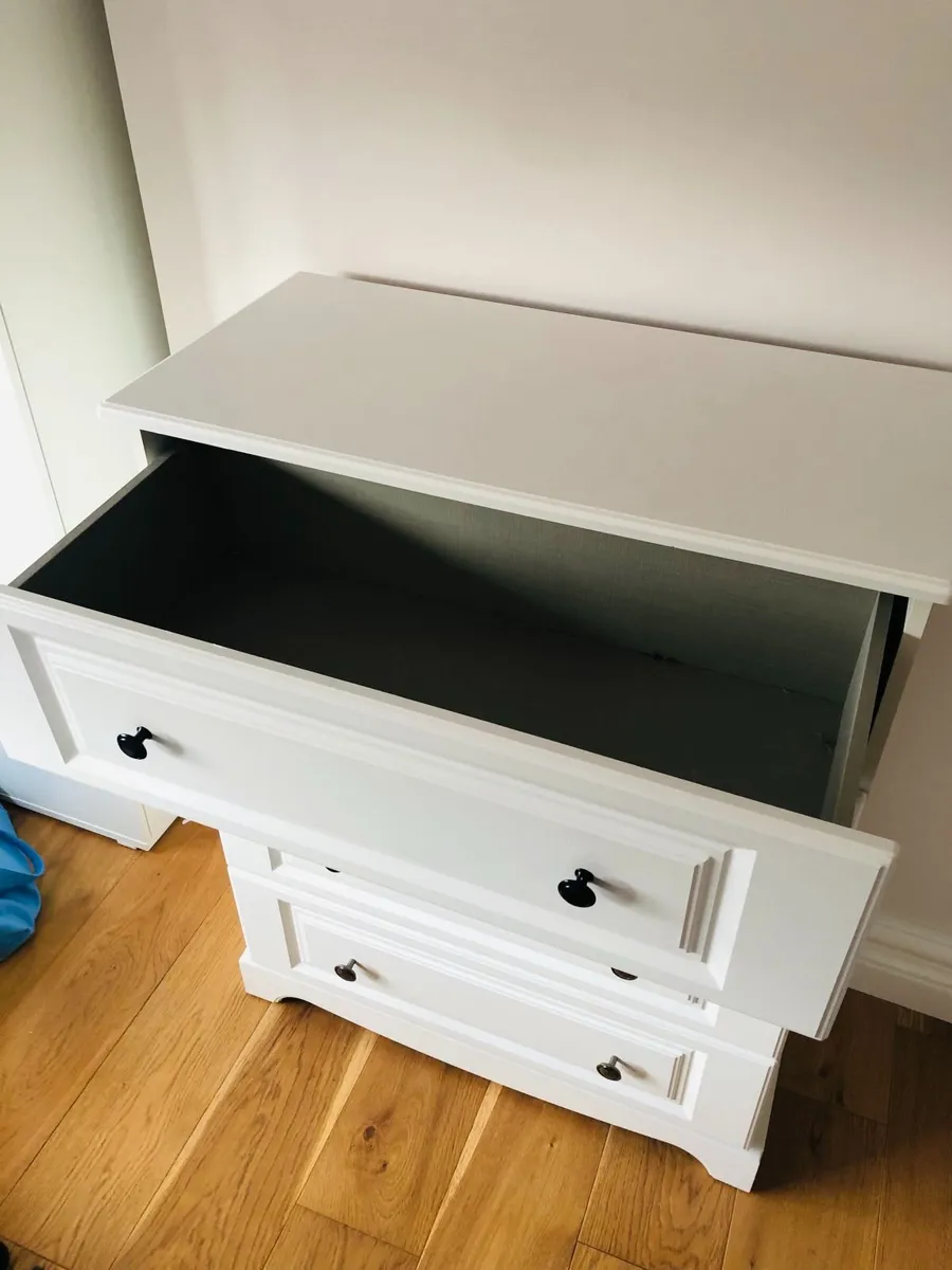 Chest of Drawers - Image 2