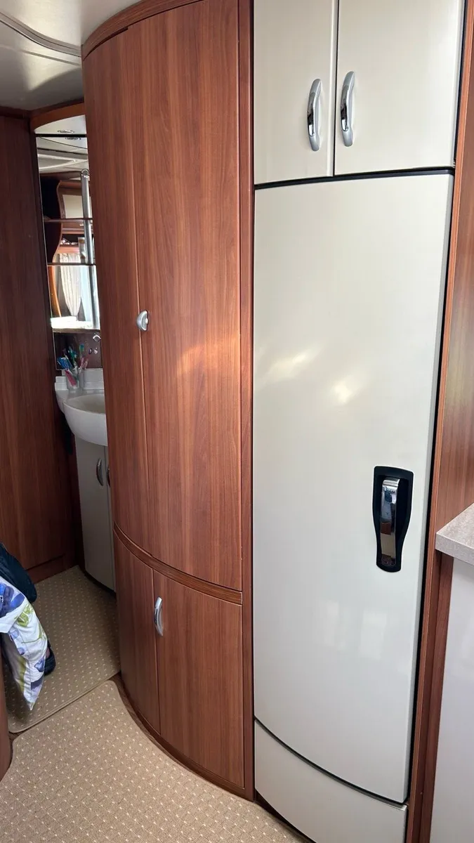 Hobby Prestige UMFe Touring Caravan - Image 4