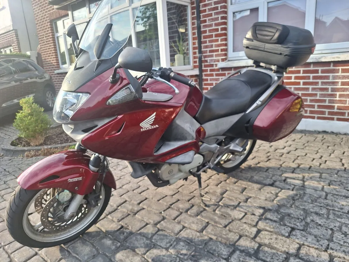 Honda Deauville 700 2007 - Image 1