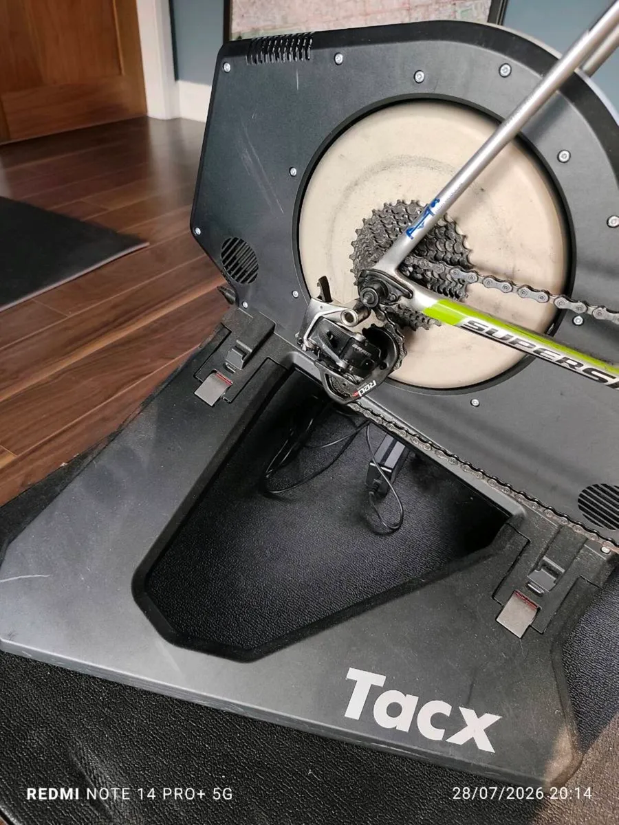 Tacx neo turbo trainers - Image 1