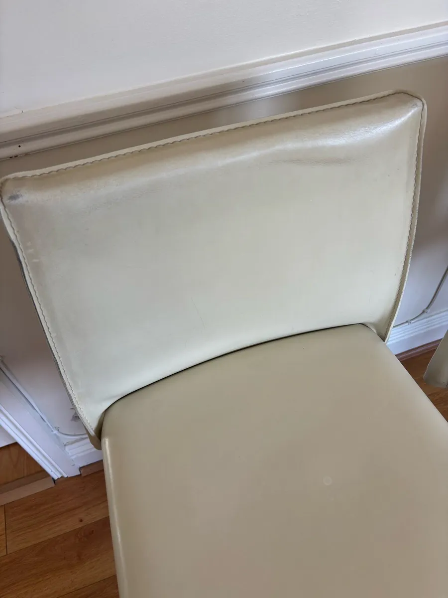 3 SWIVEL ITALIAN LEATHER COUNTER STOOLS - Image 3