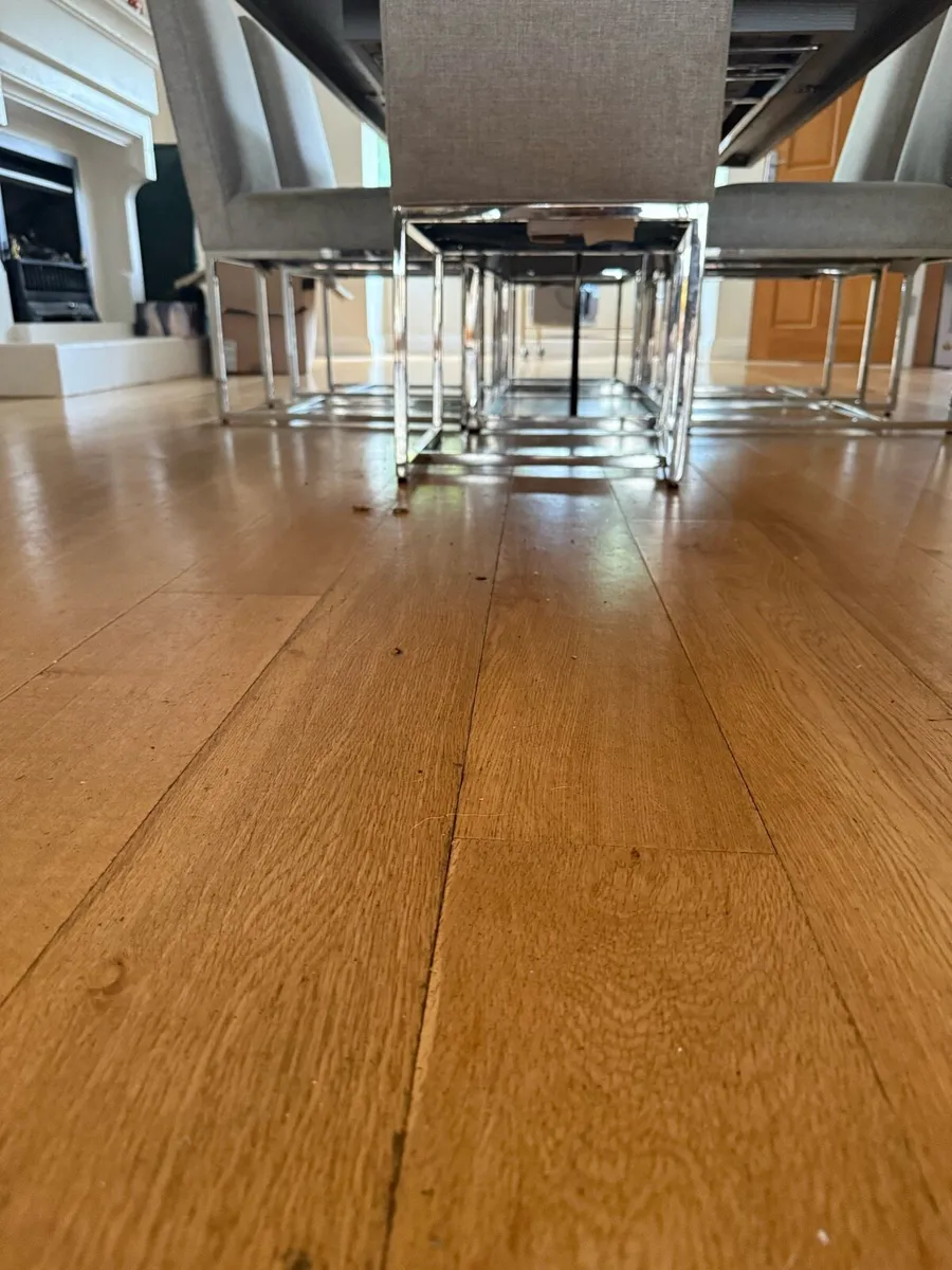 Luxury Extendable Dining Table - Image 3