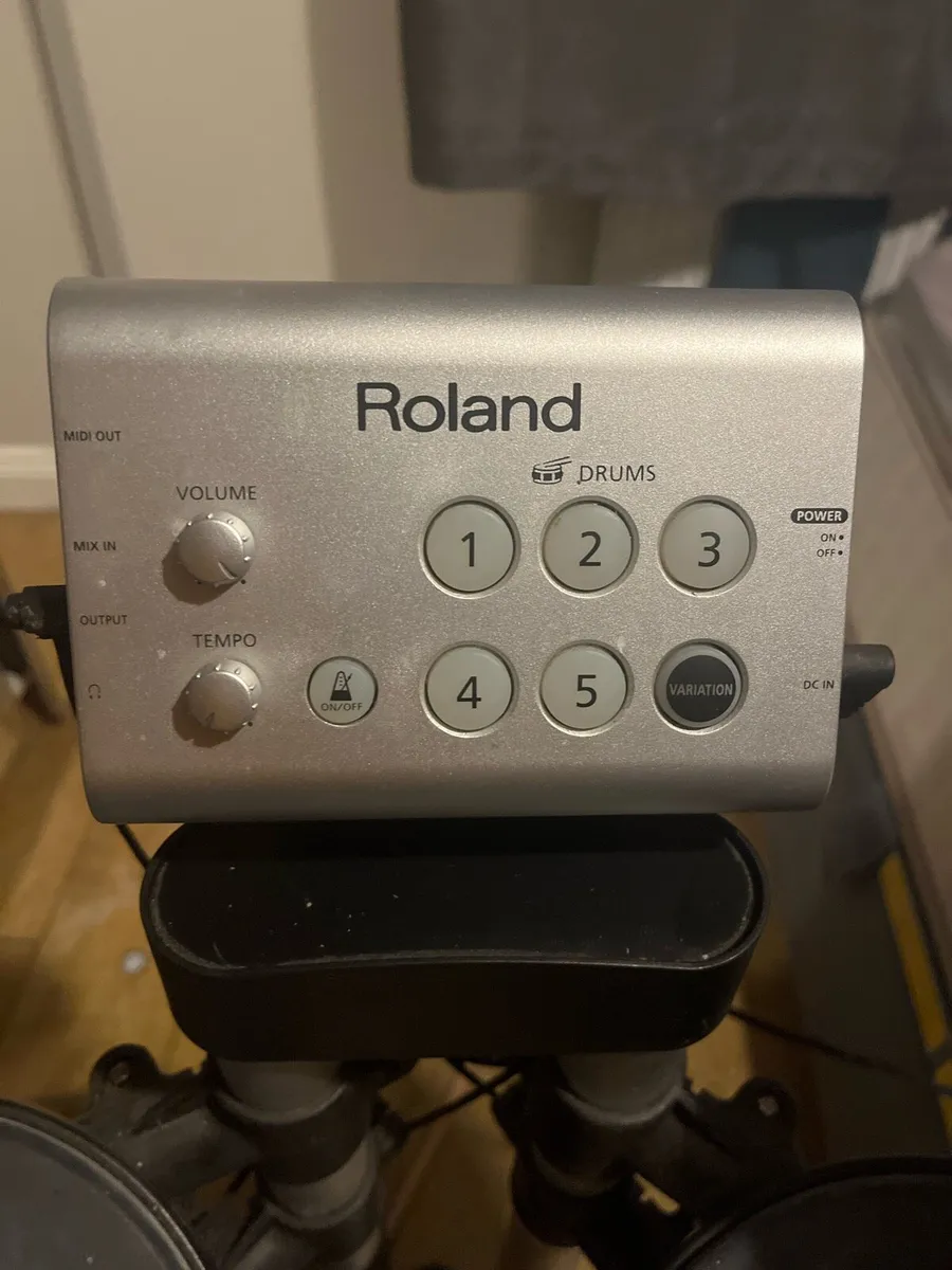 electric roland drum kit - Image 3