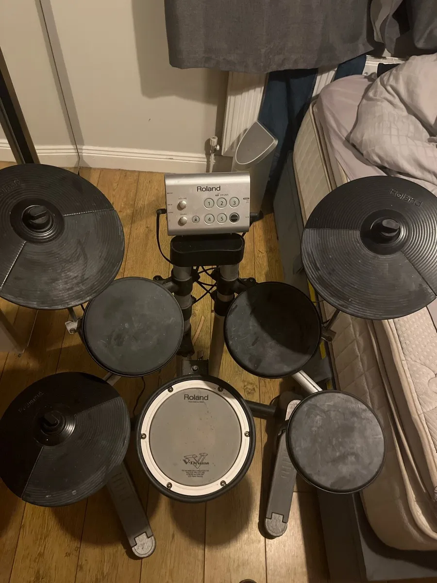 electric roland drum kit - Image 4