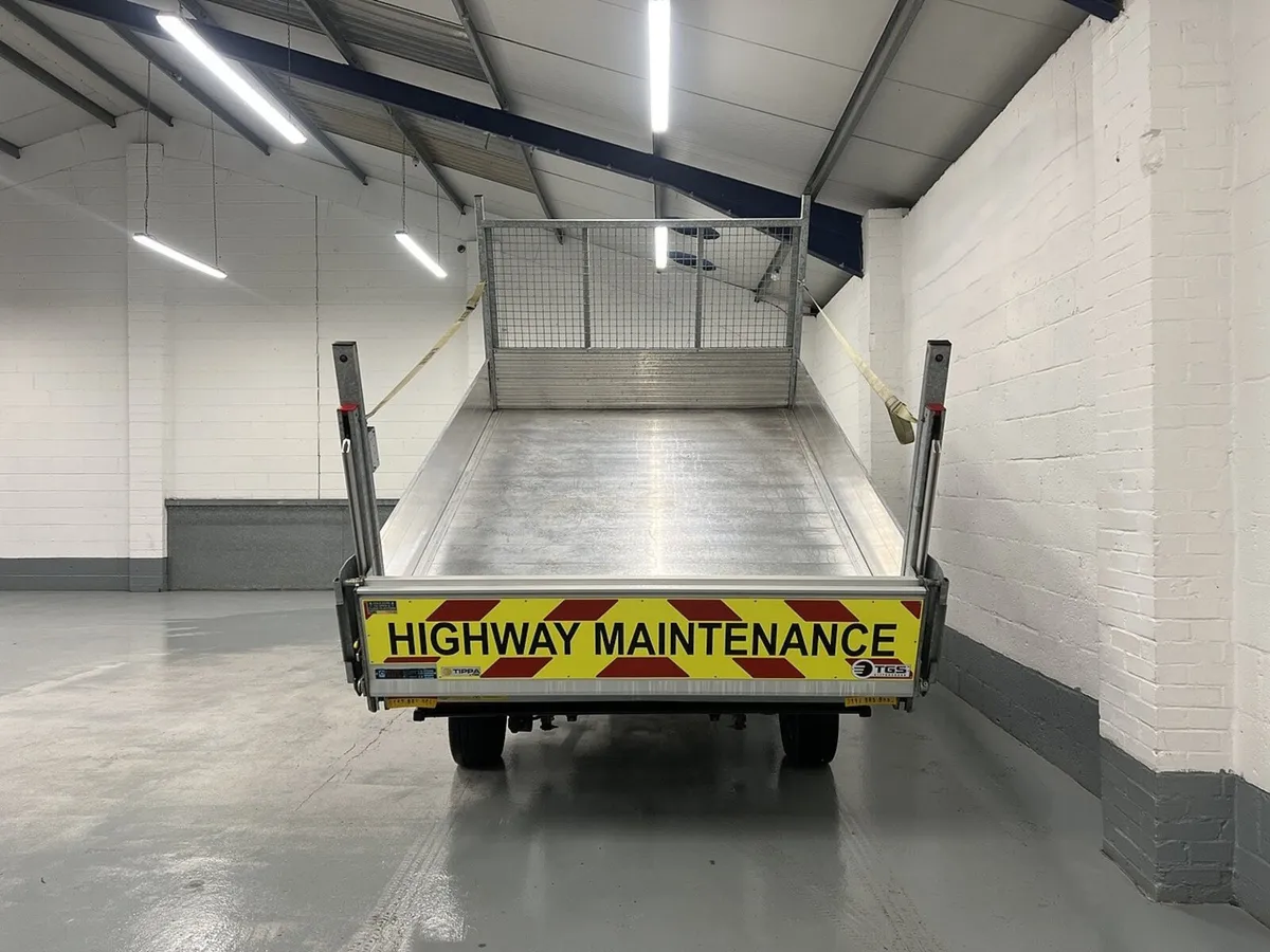 VB - 2022 Ford Transit Tipper Van - Image 2