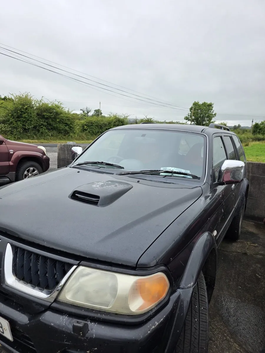 Mitsubishi Pajero Sport - Image 3