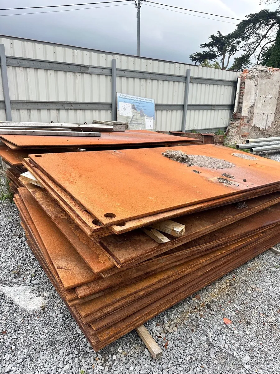 Steel plates - Image 1