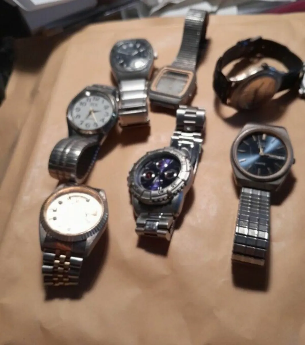 VINTAGE JOB LOT OF OLD WATCHS FROM 1960S ONWARDS - Image 1