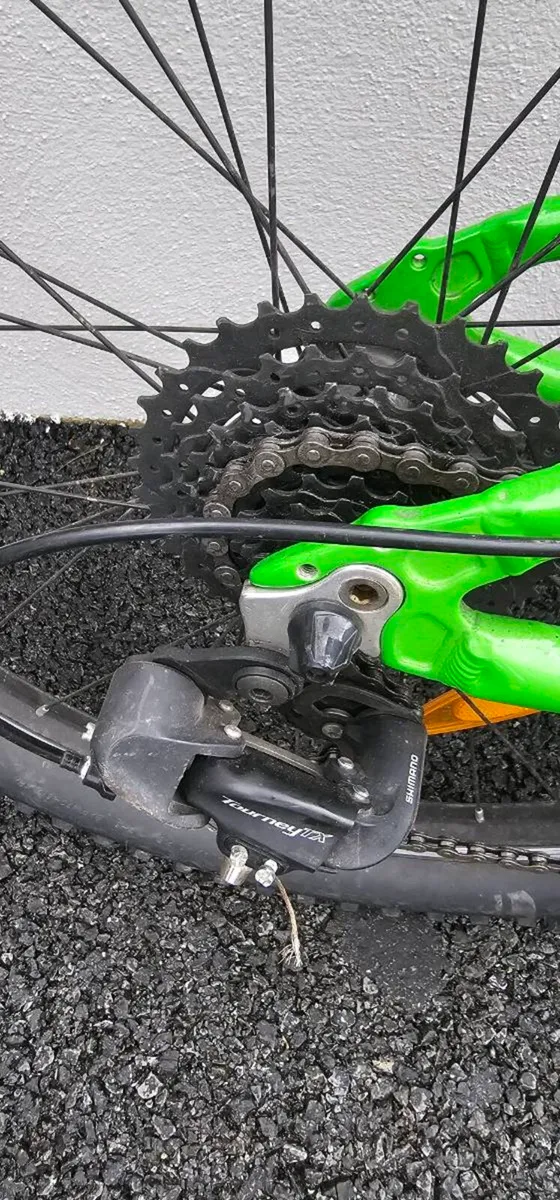 Scott Scale 24 inch kids mountain bike - Image 3