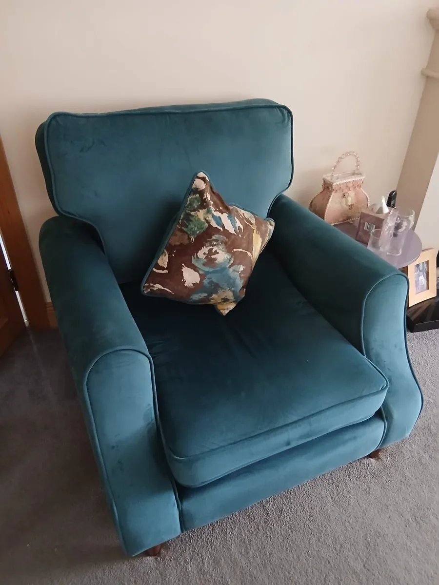 Chairs - Image 2