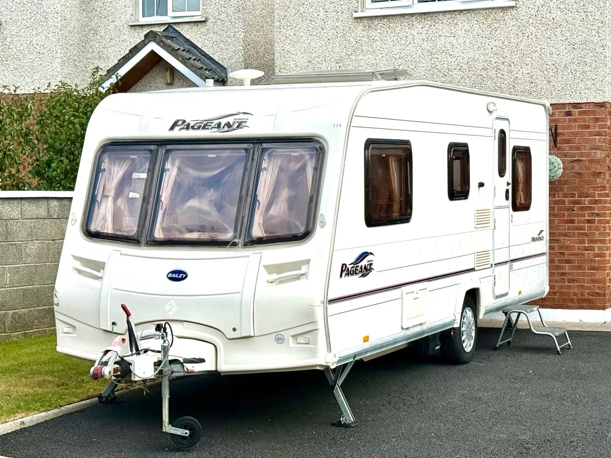 Bailey pageant 5 berth - air awning &  motor mover - Image 4