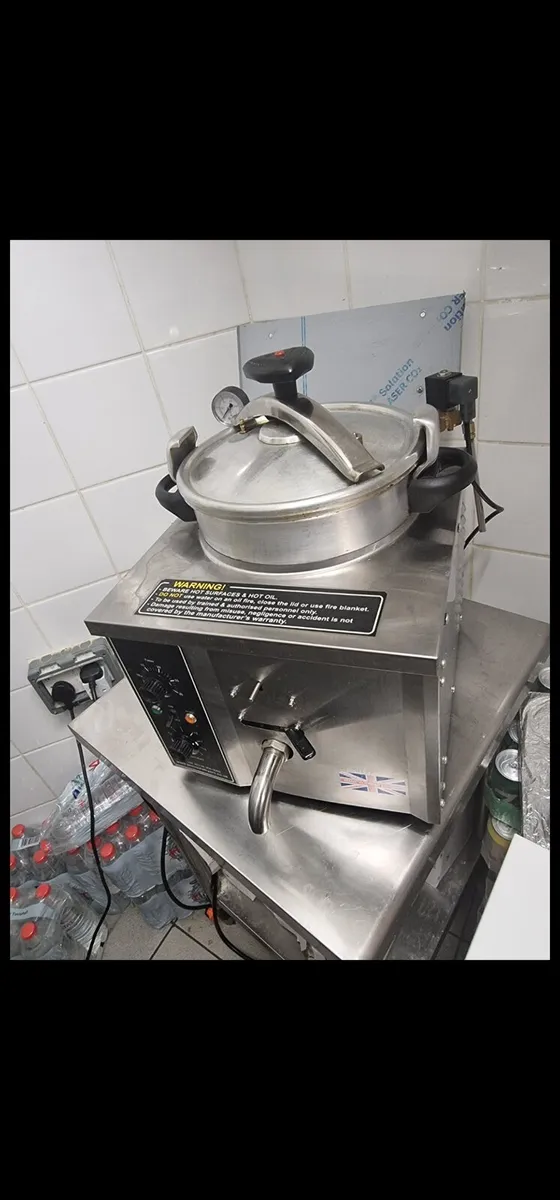 Restaurant kitchen - Image 1