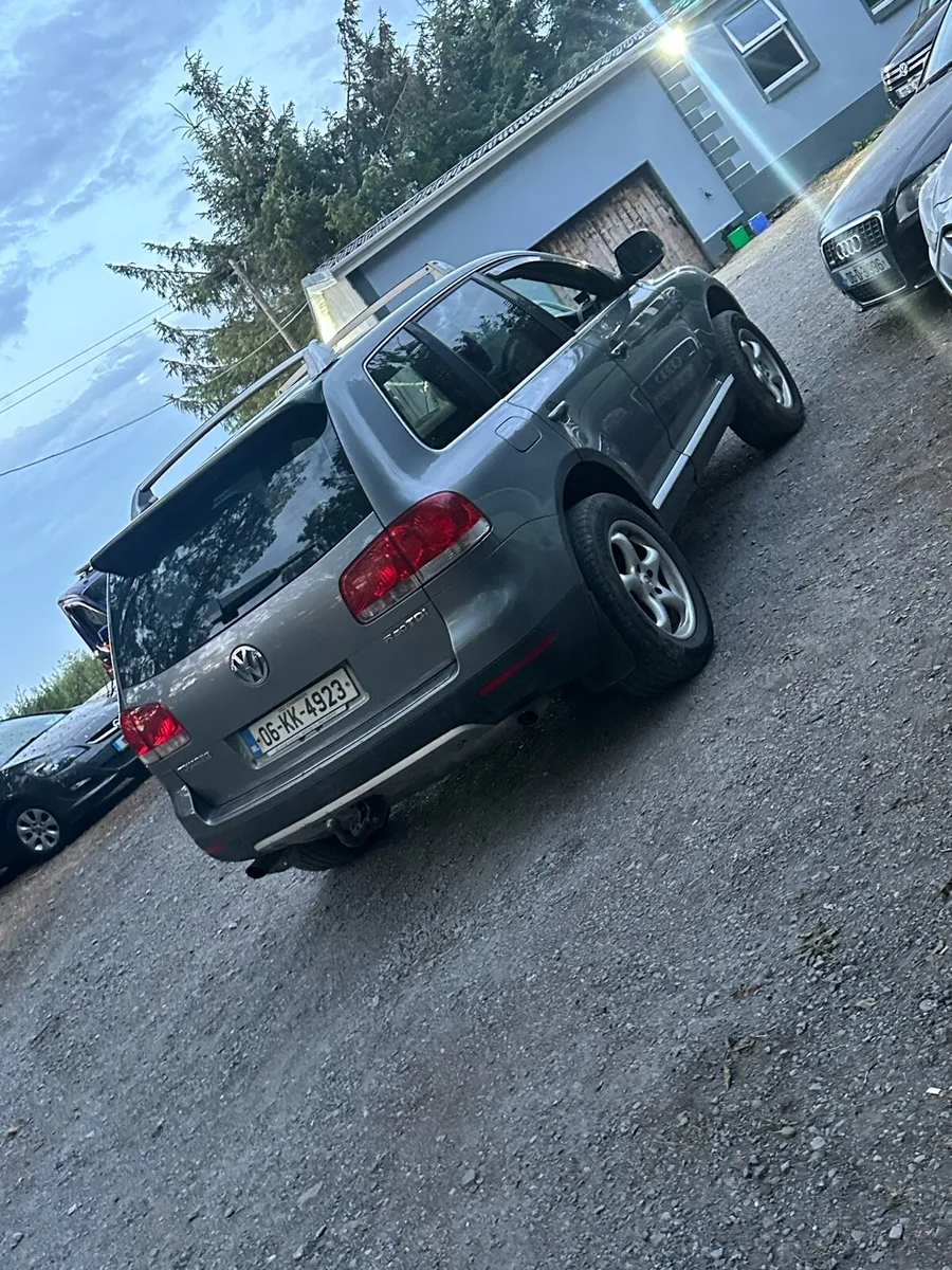 Volkswagen Touareg crewcab (m50) - Image 1