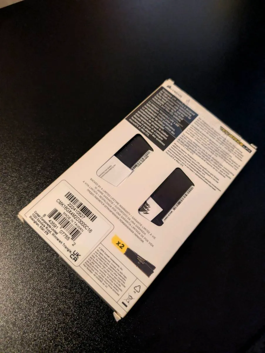 Corsair Vengeance DDR4 2X8GB - Not Used - Image 4